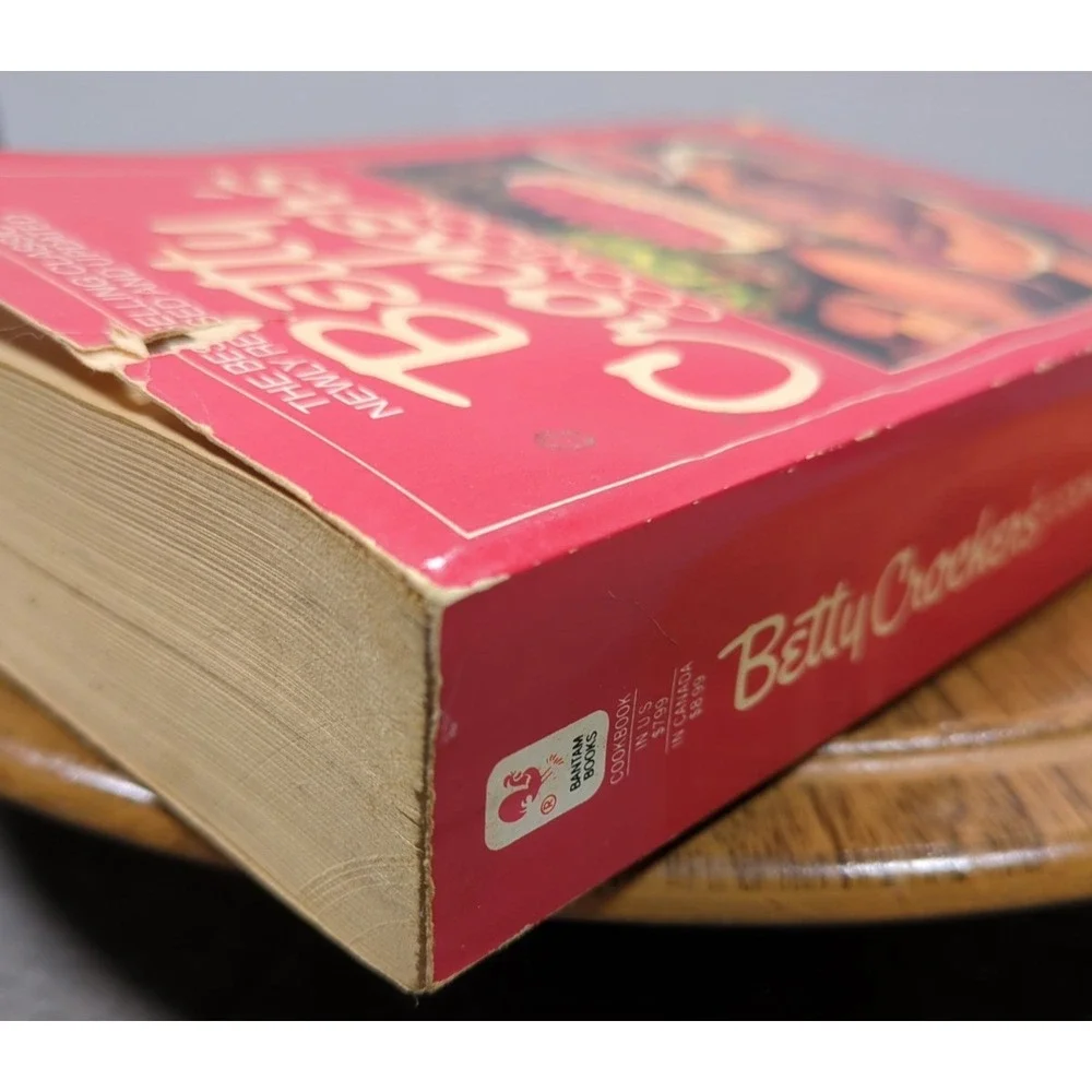 VTG 1987‎ Betty Crocker's Cookbook - Revised & Updated 1400 Recipes Paperback